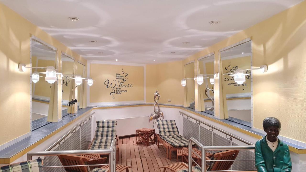Hotel Zur Post Waldbreitbach ภายนอก รูปภาพ