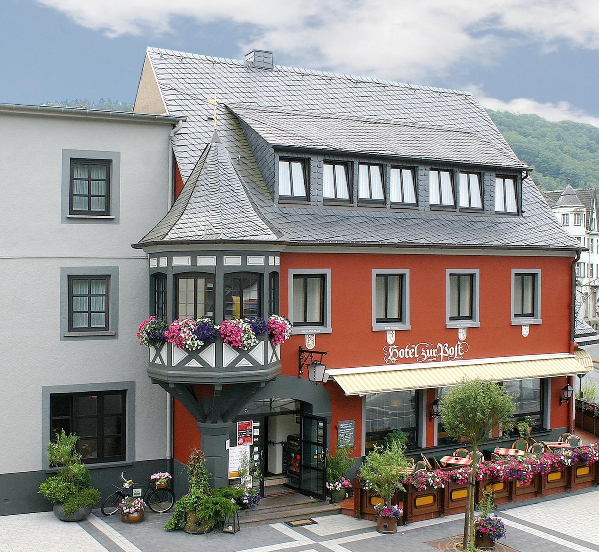Hotel Zur Post Waldbreitbach ภายนอก รูปภาพ