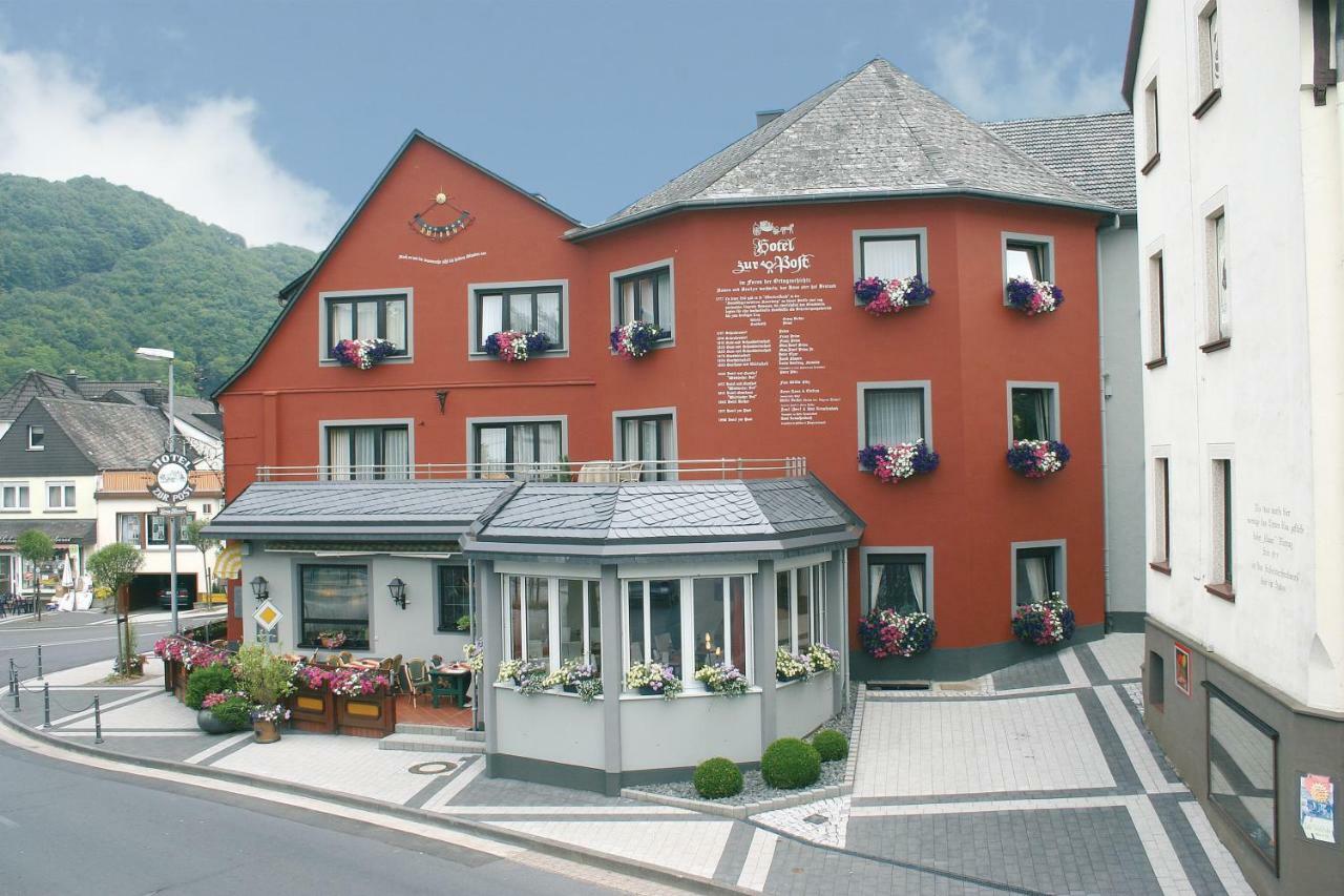 Hotel Zur Post Waldbreitbach ภายนอก รูปภาพ